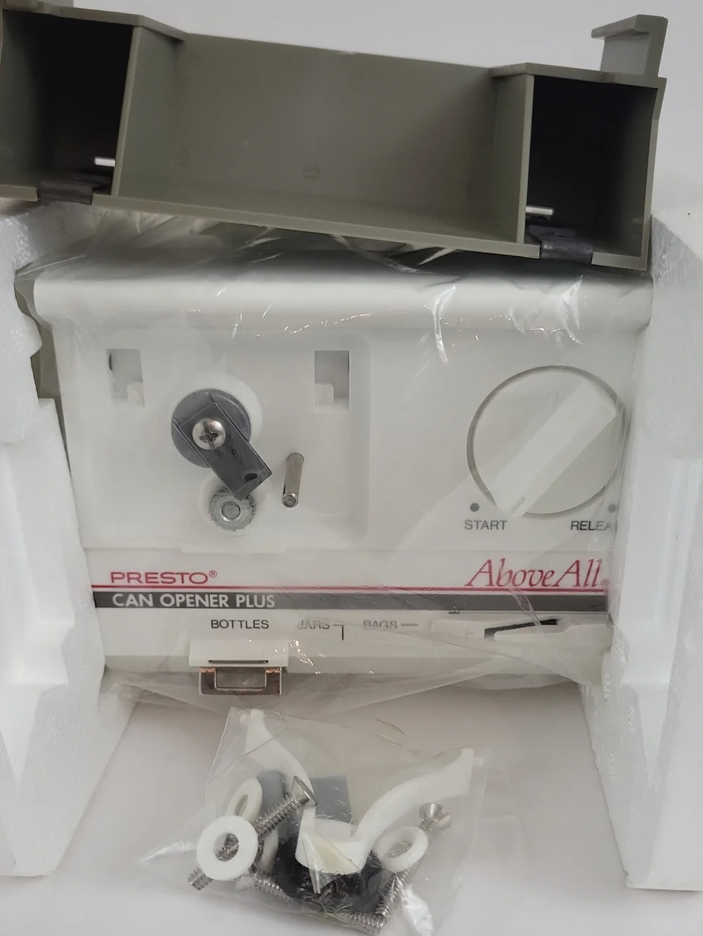 NEW Presto AboveAll Under Cabinet Automatic Can Opener Plus 05600 Open Box